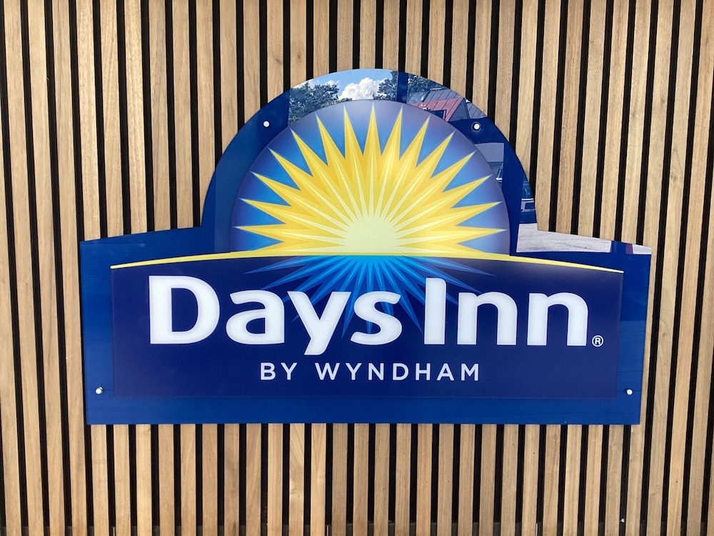 Days Inn by Wyndham Baltimore Northwest photo5