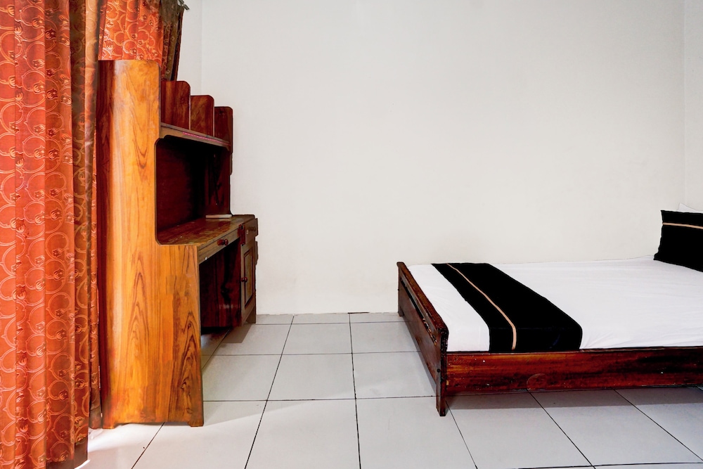 Hotel O near Ciputra World Surabaya formerly Darmo Residence 28/60