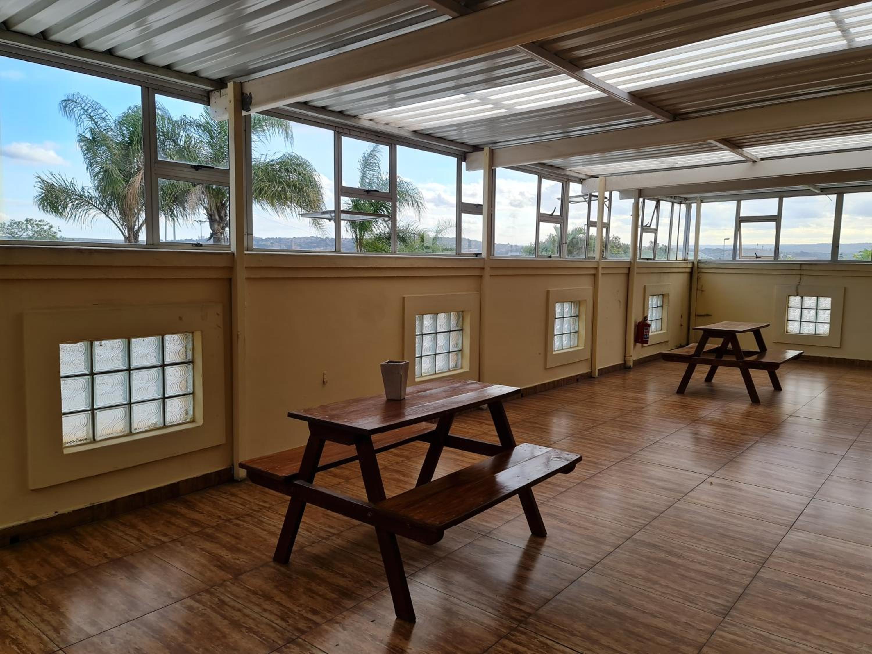 Bluff Accommodation - Aybriden Self-Catering 25/50