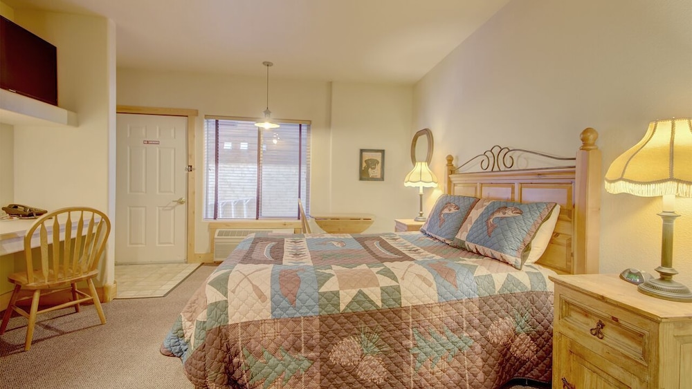 Eagle Fire Lodge Cabins 36/75