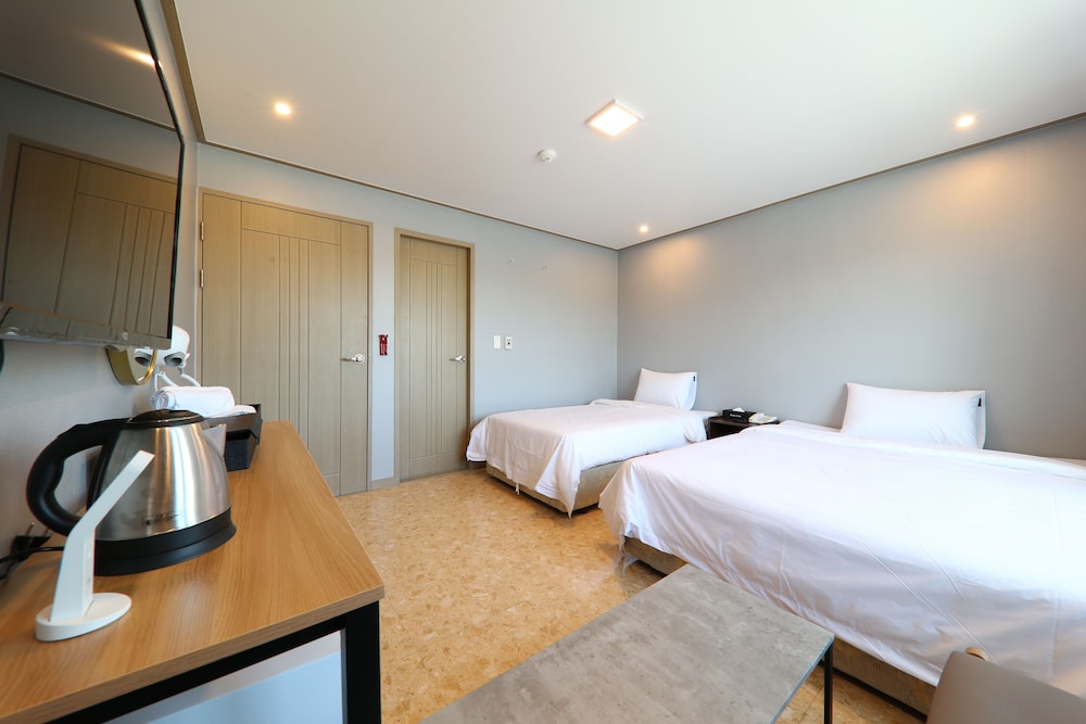 Jeju Miracle Guest House 9/60