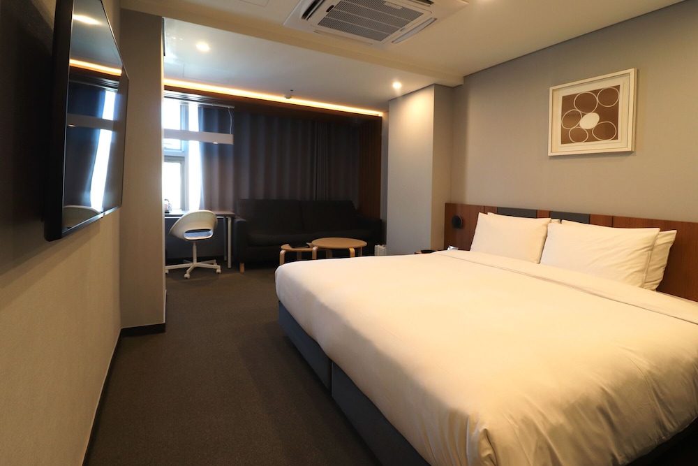 Hotel Pj Myeong Dong 14/50