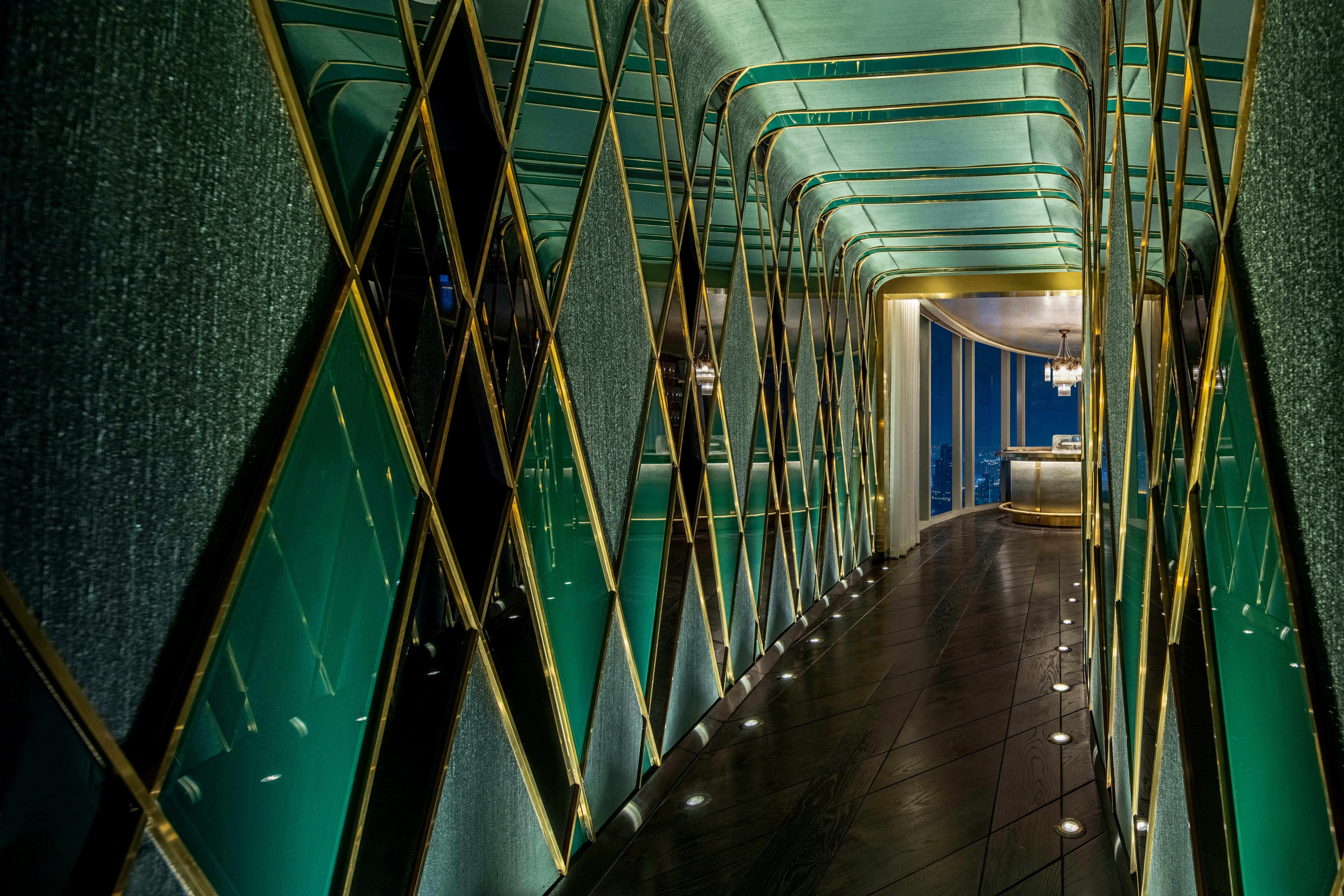 Waldorf Astoria Bangkok 69/73