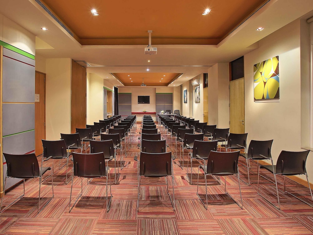 Ibis Bengaluru Hosur Road - An Accorhotels Brand 61/71