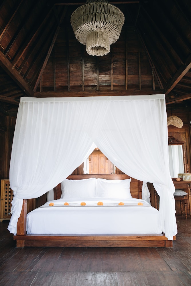 فيلا رومانسية بسرير كينج، White Tortoise Eco Villas 5/10