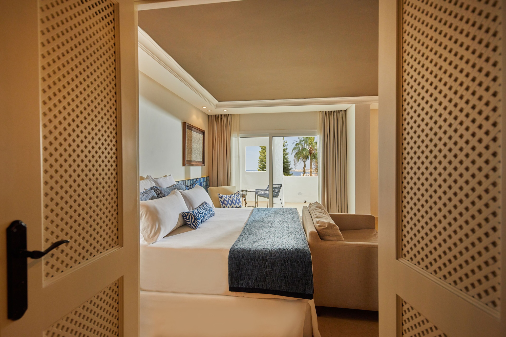 PREFERRED CLUB, JUNIOR SUITE, SINGLE, OCEAN VIEW