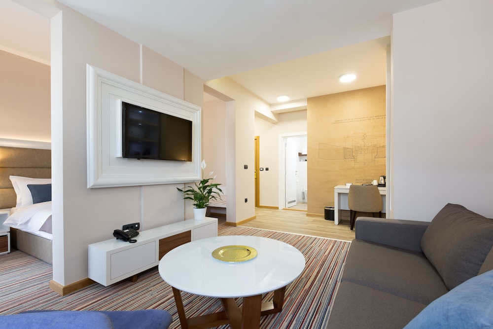 HOTEL TESLA SMART STAY 25/43