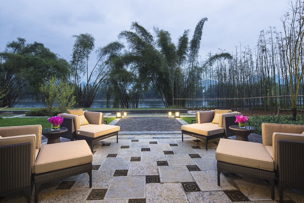 Banyan Tree Yangshuo 42/50