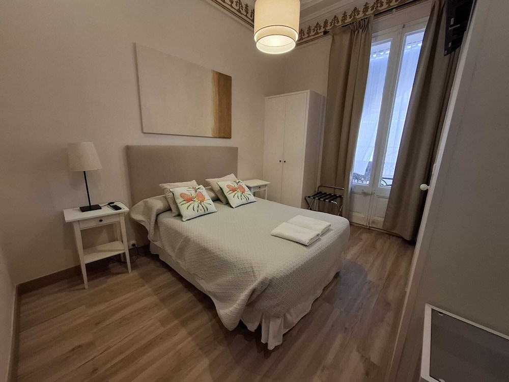 BARCELONA CENTER INN 19/50
