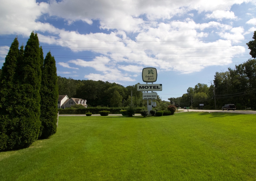 Oakdell Motel 49/57