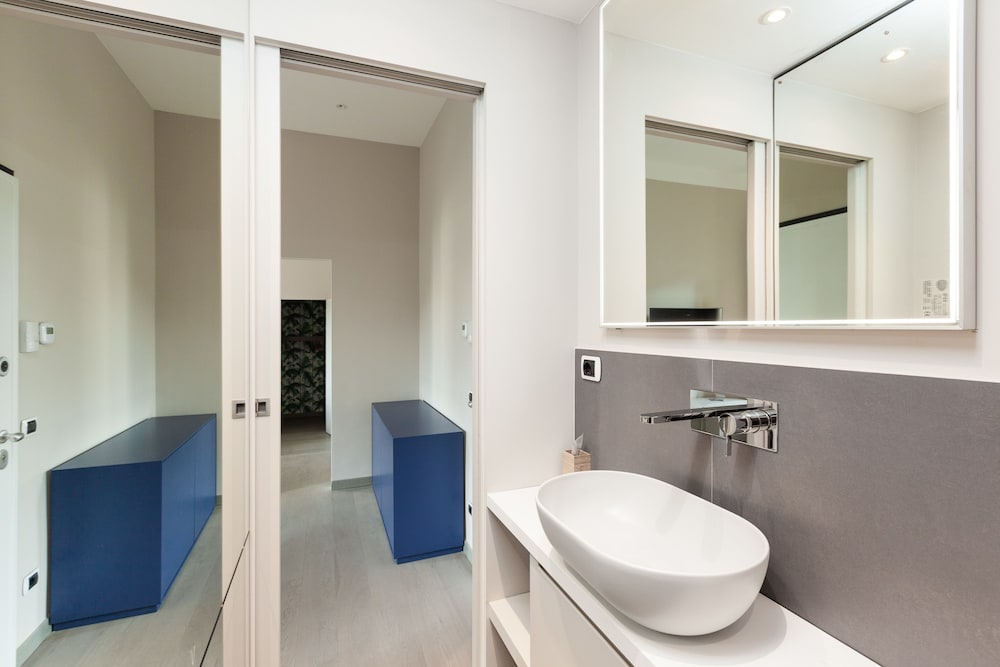Easyhomes Duomo Suites and Apartments 32/38
