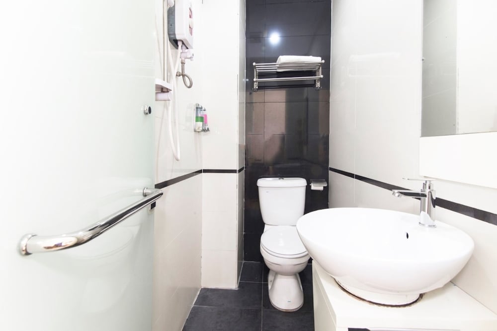 Super OYO 331 I Boutique Hotel 16/16