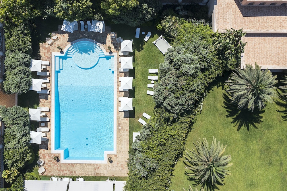 Romano Palace 57/64