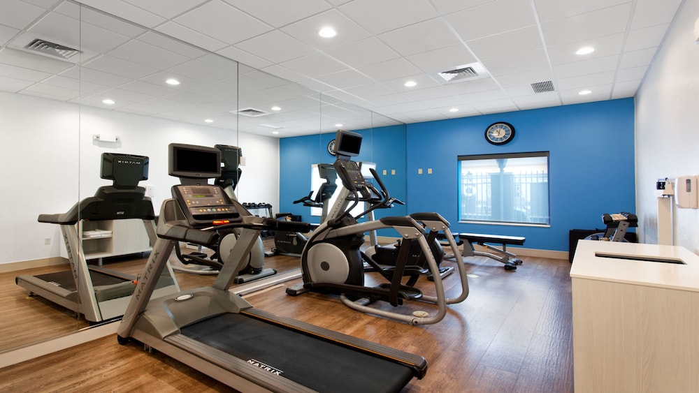 Holiday Inn Express Lake Wales N-Winter Haven 32/71
