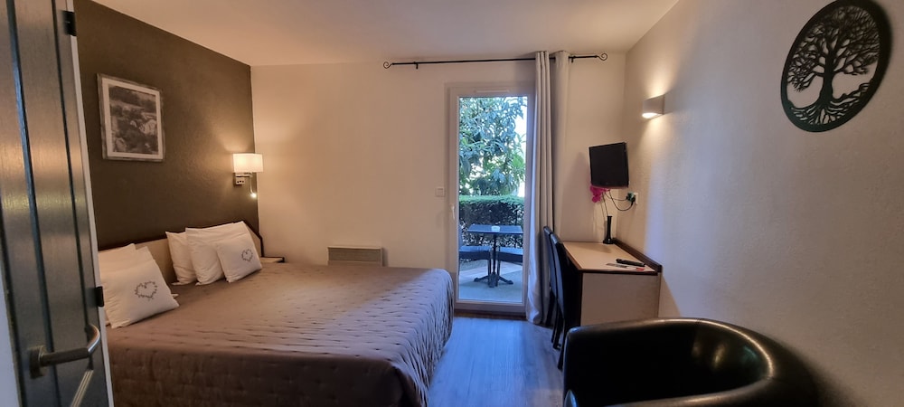 STANDARD, DOUBLE BED, TERRACE
