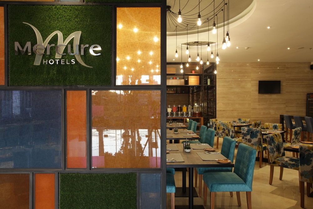 MERCURE JAKARTA CIKINI 32/50