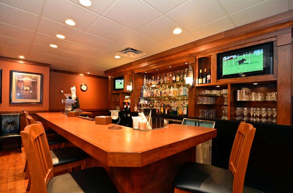 Best Western Plus Country Meadows Inn 24/28