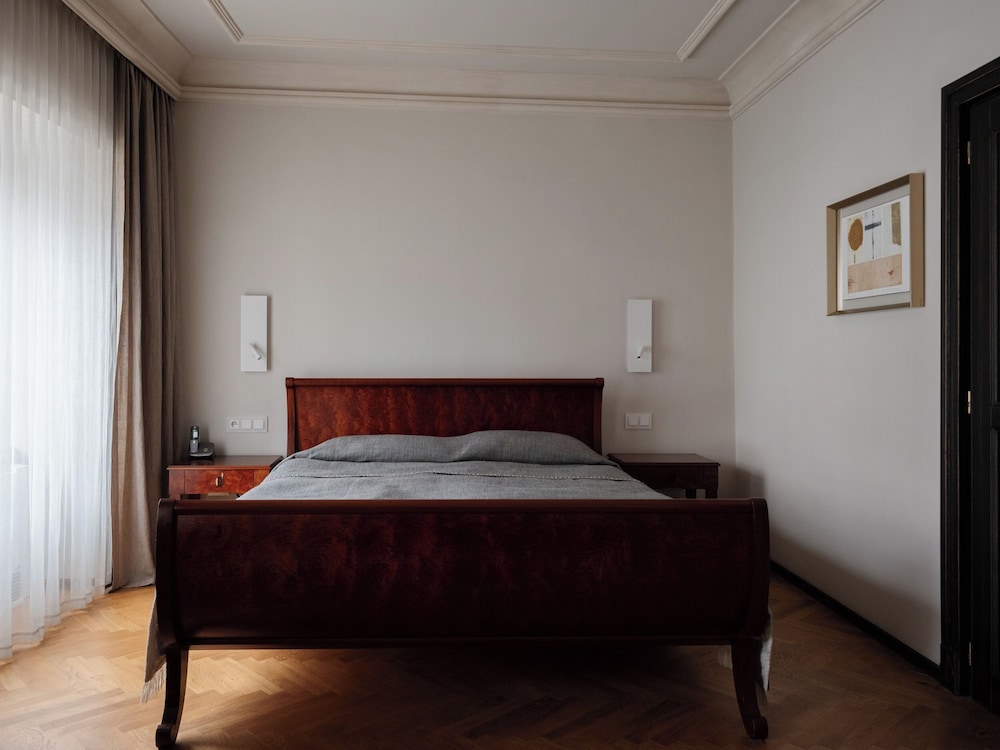 STANDARD, SINGLE, DOUBLE BED