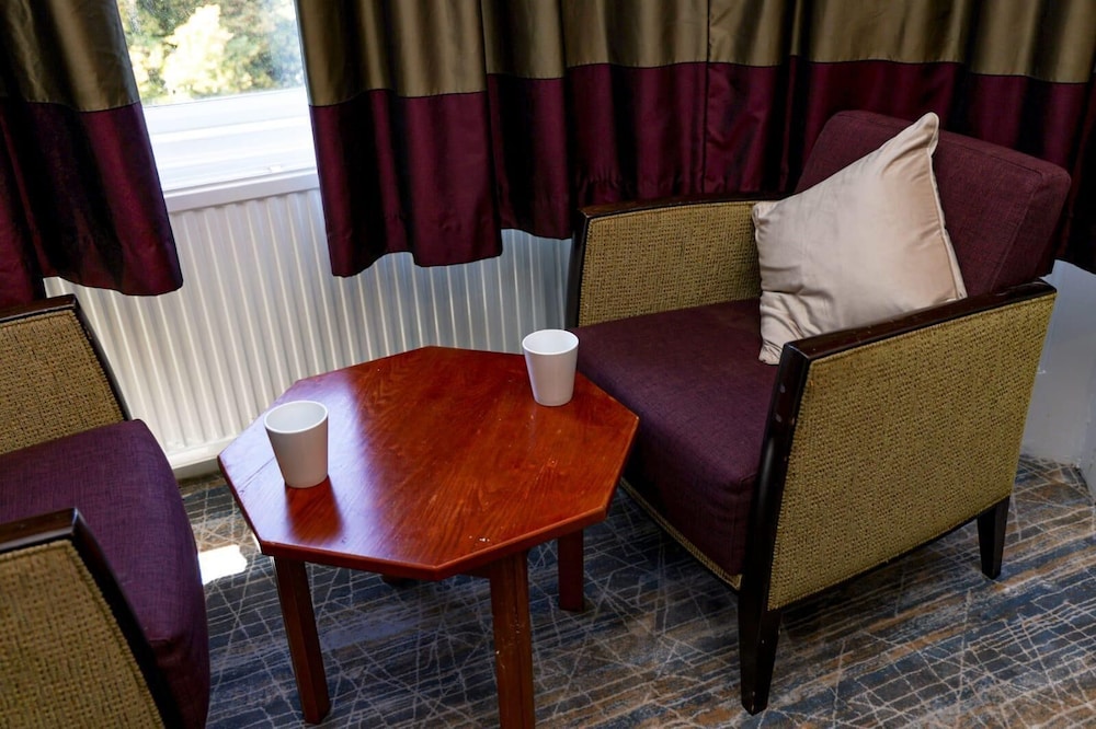 New Wilmington Hotel 50/58