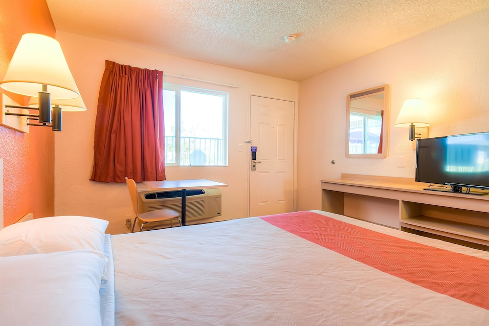 Motel6 Rancho Mirage CA Palm Springs 20/53