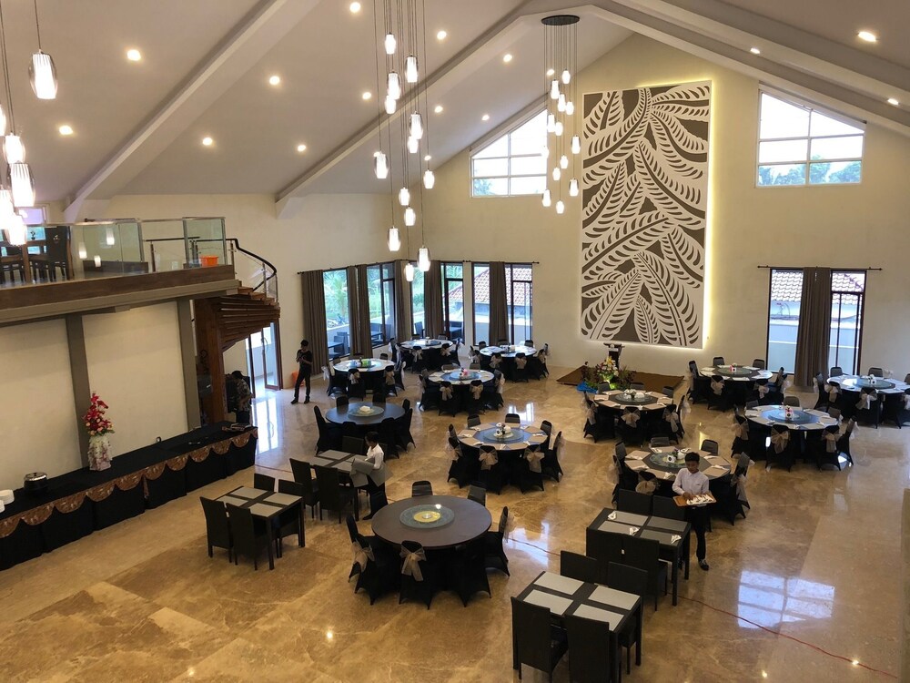 Grand Harvest Resort and Villas 49/75
