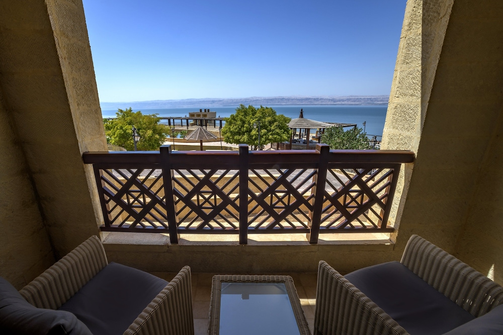 Crowne Plaza Jordan Dead Sea Resort and Spa 27/74