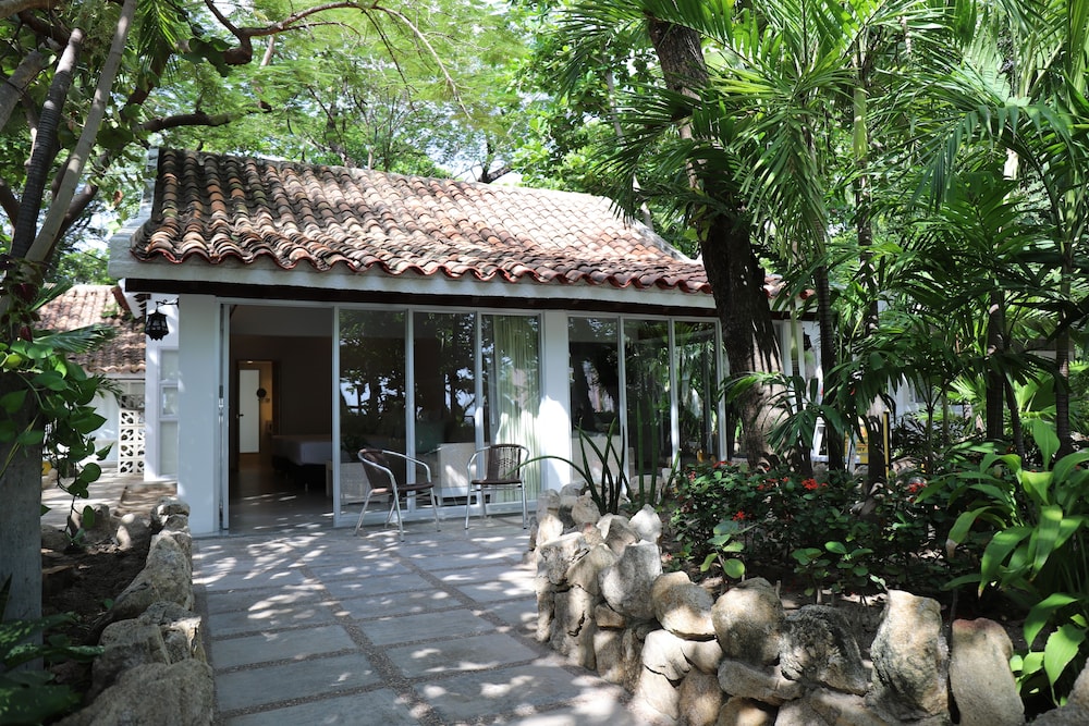 Hotel Irotama Bungalows & Bohios 14/40