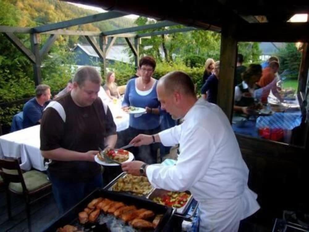 Landhotel Haus Dumicketal 13/28