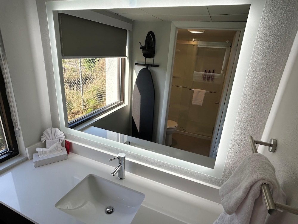 SureStay Studio by Best Western Rowland 41/41