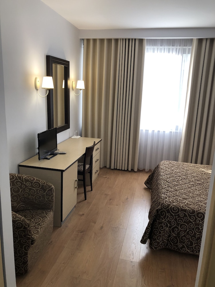 Fieri Hotel 39/77