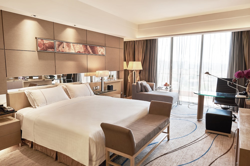 Royal Garden Hotel 25/69