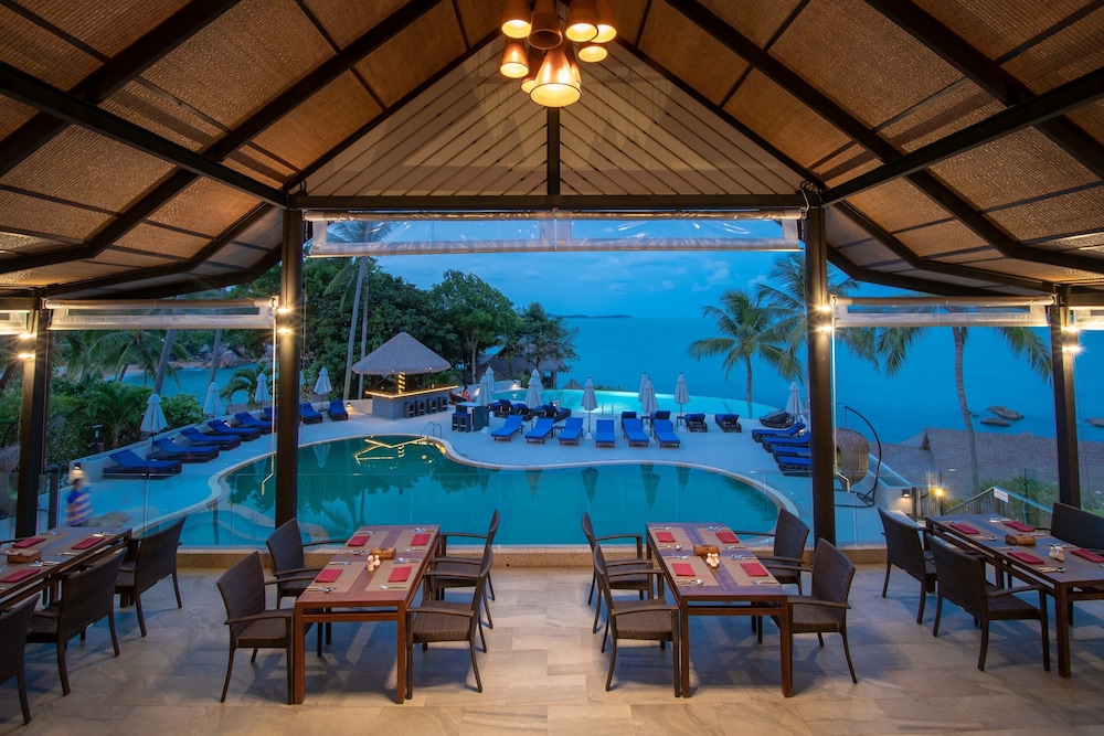 Coral Cliff Beach Resort 45/70