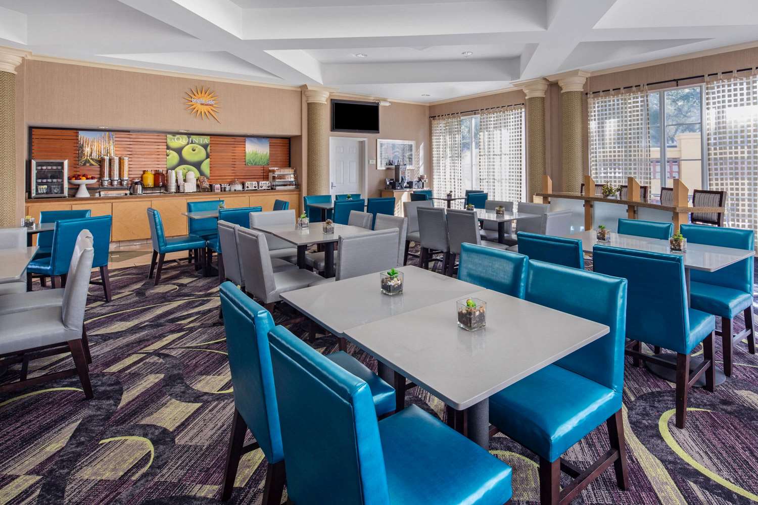 La Quinta Inn and Suites by Wyndham Miami Airport West 39/60