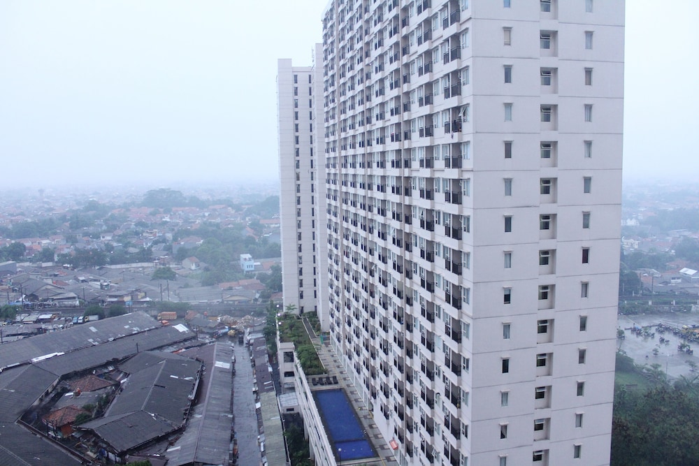 OYO 266 Margonda Residence 5 24/38