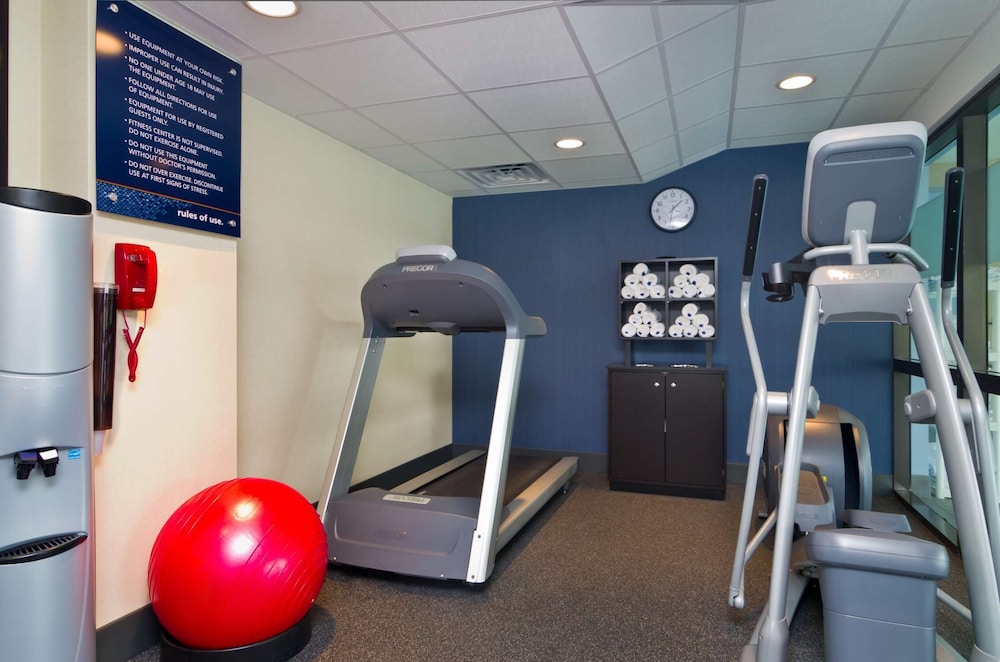 Hampton Inn Wooster 26/36