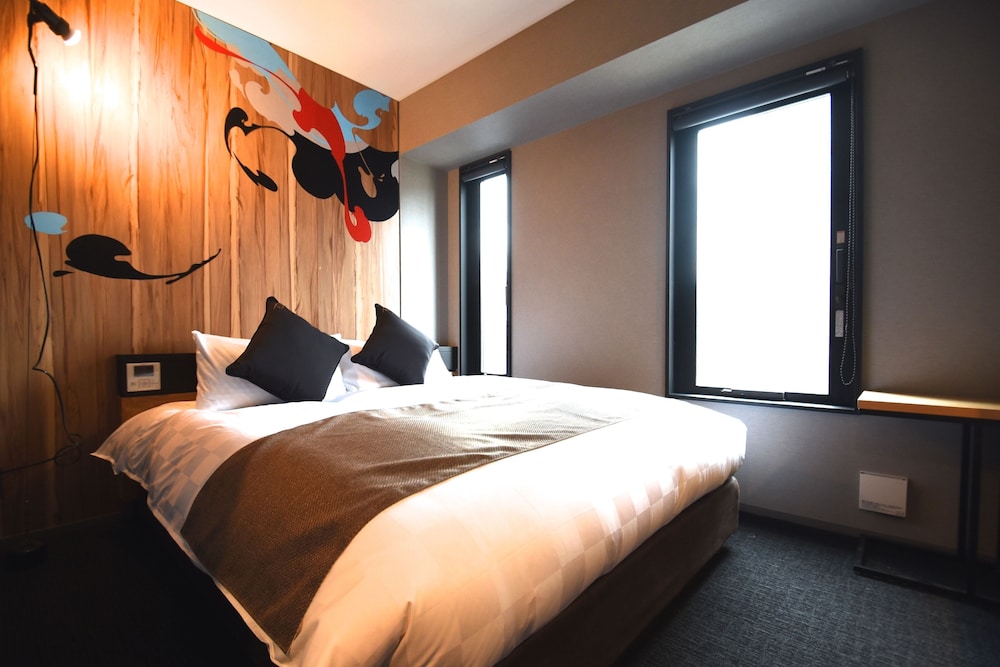 SUPERIOR, DOUBLE BED