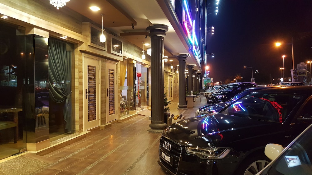 888 Boutique Hotel 42/60