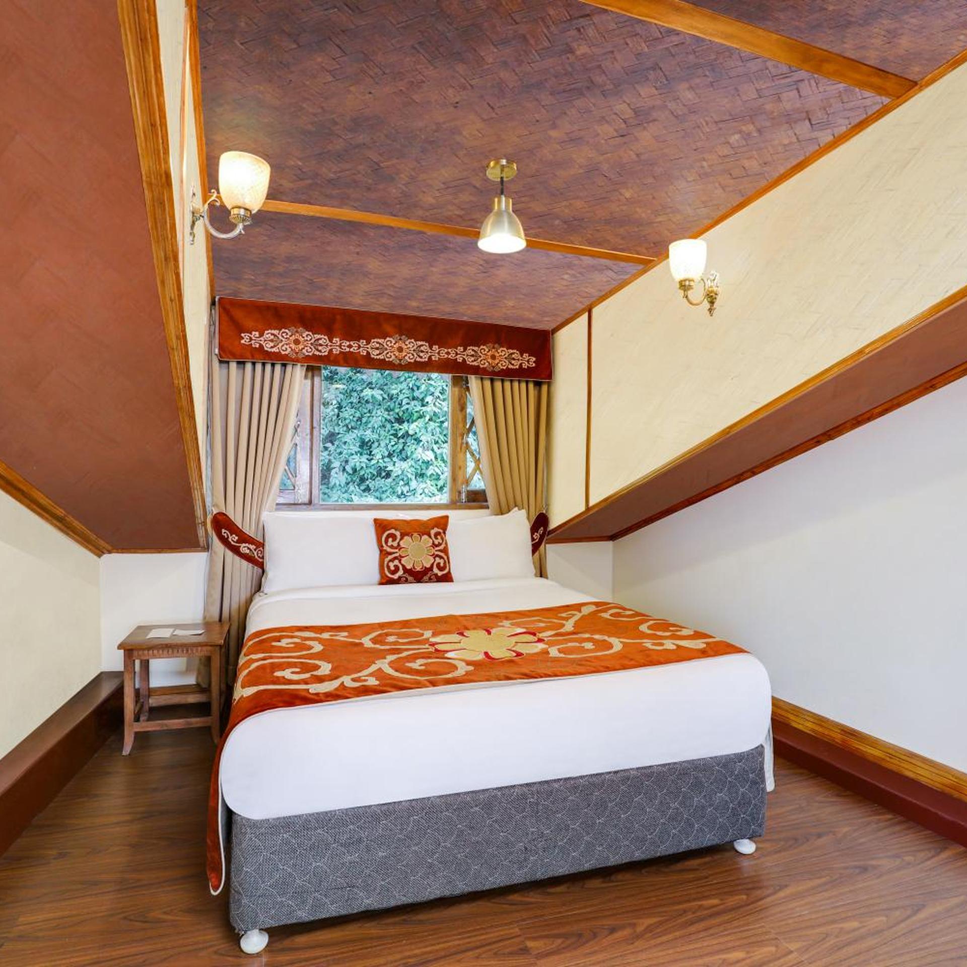 Family, Attic