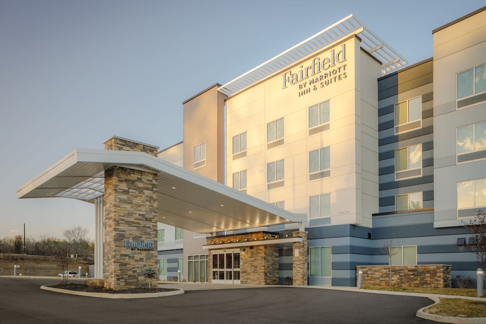 Fairfield Inn & Suites by Marriott Knoxville Northwest 3/30