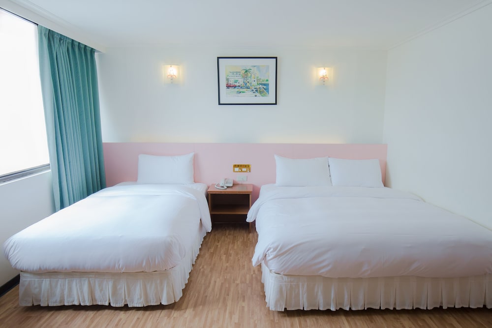 ROOM, TRIPLE