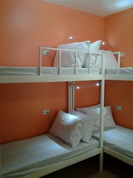 Female Dorm, Female Only, Economy, 2 Double Beds