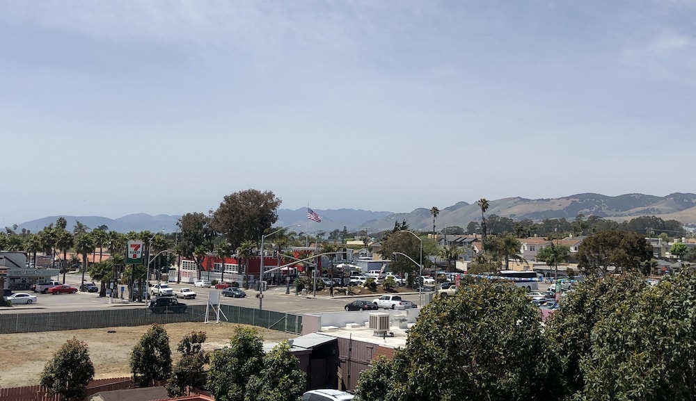 Pacific Inn 39/42