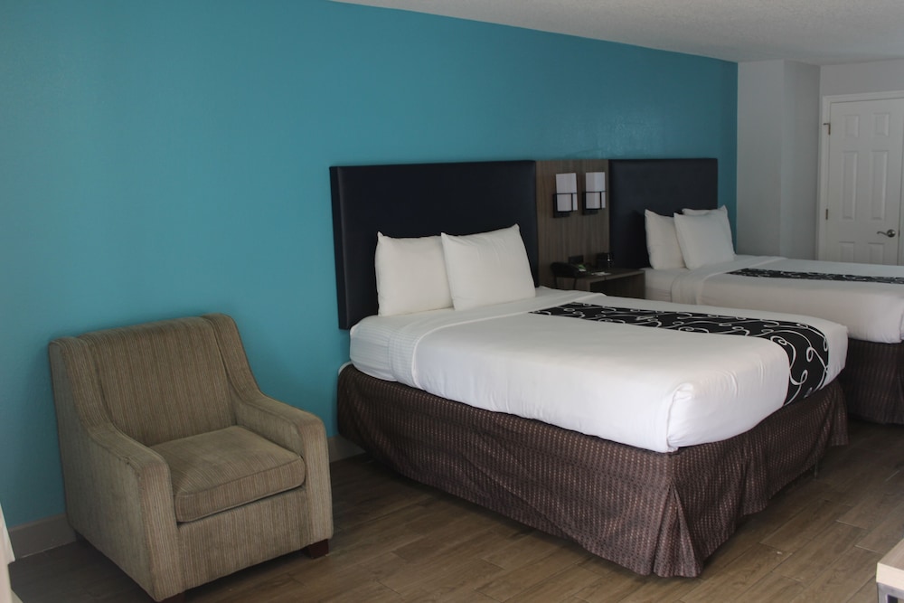 ROOM, 2 QUEEN BEDS, CITY VIEW