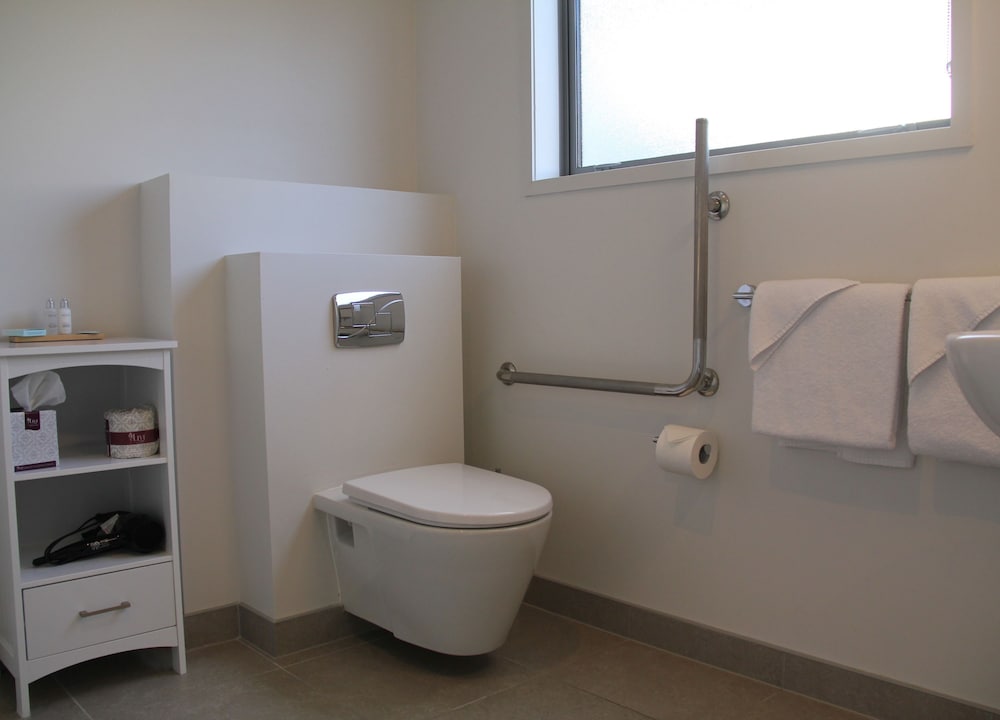 Pukekura Motor Lodge 22/38