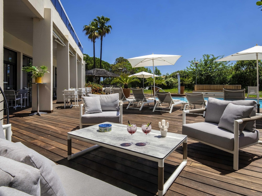 Mercure Hyeres Centre 52/73