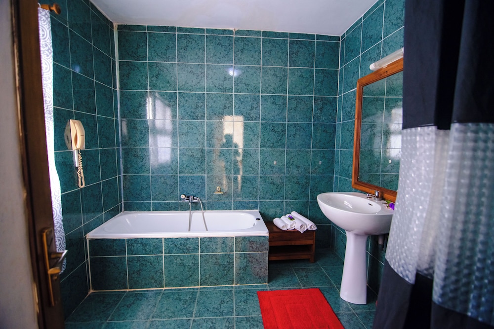 La Residence D Apos Ankerana 45/50