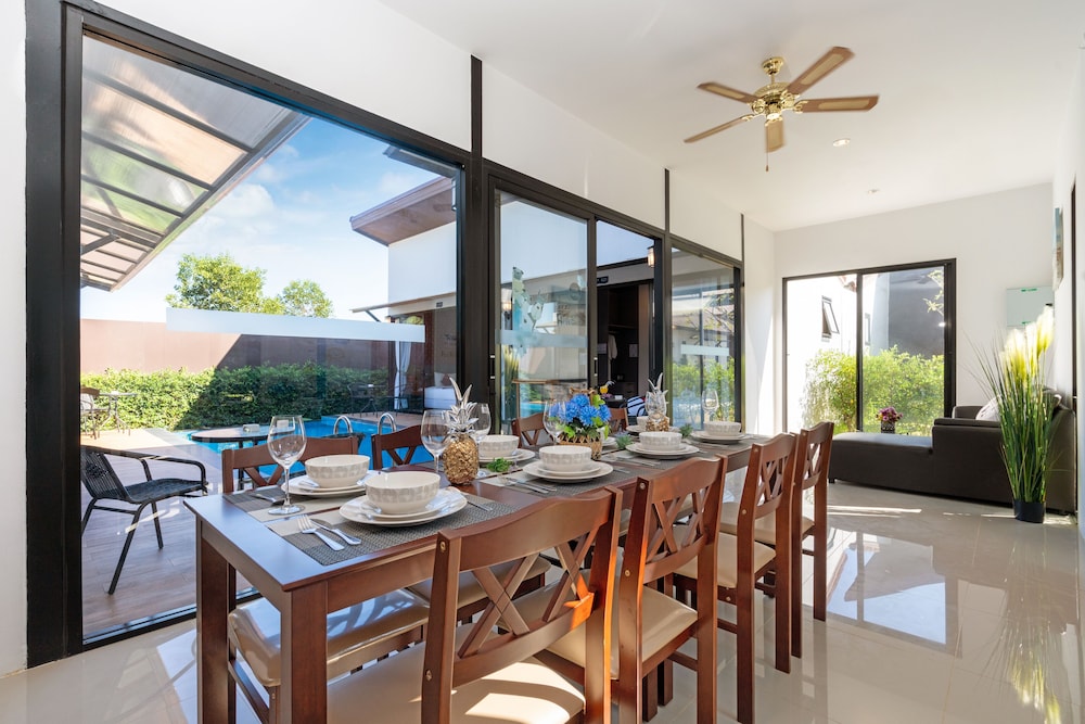 Thames Tara Private Pool Villa Rawai Phuket 36/48