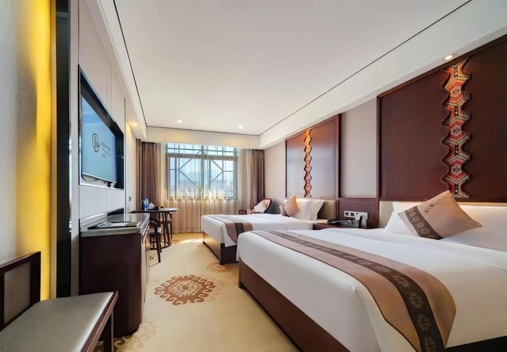 The Sky Gate Hotel 11/46