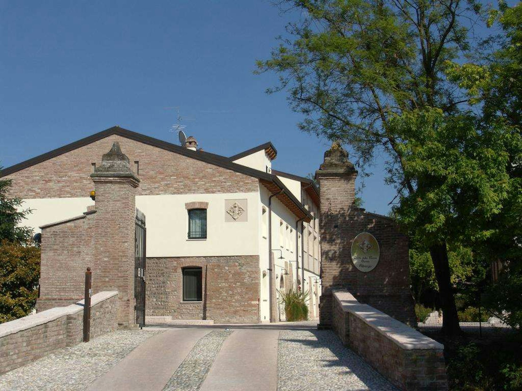 Corte Della Rocca Bassa 32/34