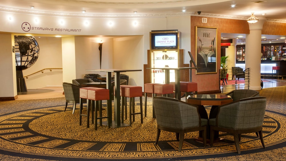 Crowne Plaza Liverpool John Lennon Airport 62/82